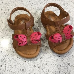 OshKosh B'gosh Shoes - 2/$10 Genuine Kids OshKosh size 3 sandals OshKosh B'gosh Shoes - 2/$10 Genuine Kids OshKosh size 3 sandals